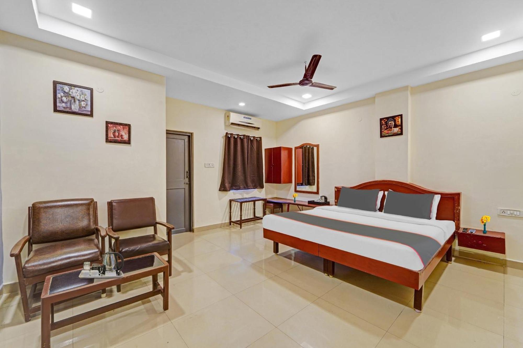 Super Townhouse G Silver Hotels Mount Road Chennai Exterior photo