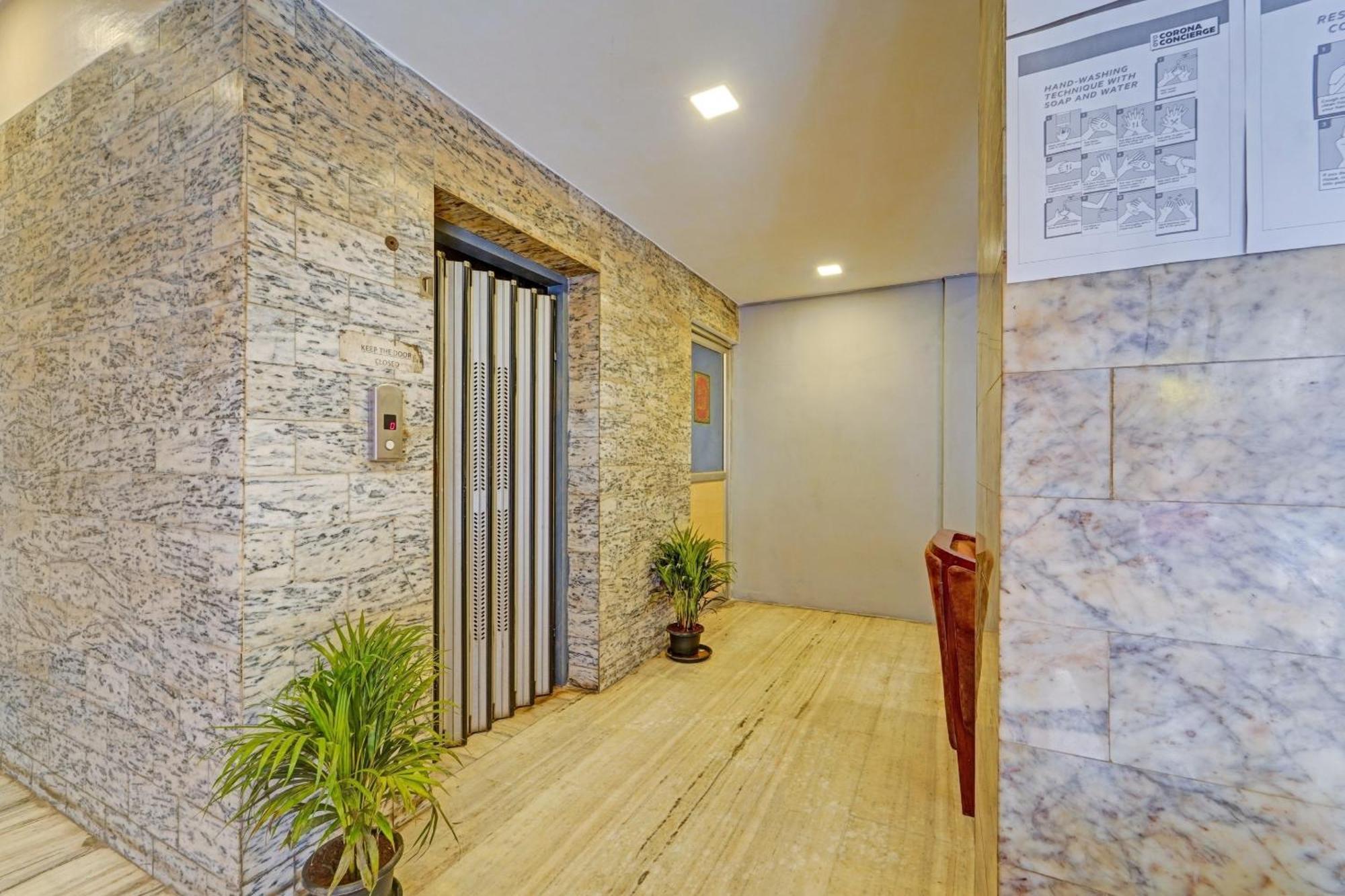 Super Townhouse G Silver Hotels Mount Road Chennai Exterior photo